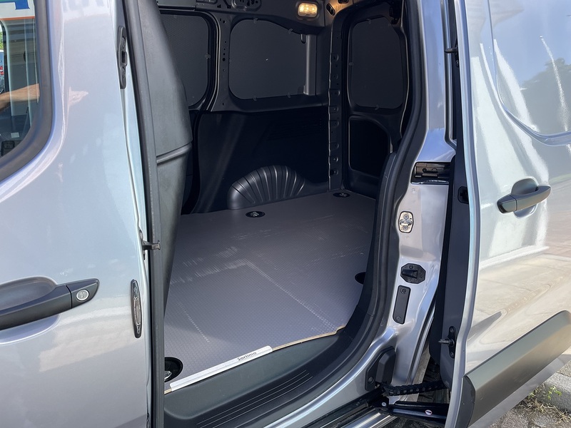2020 2020 VAUXHALL COMBO