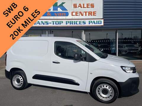 Peugeot Partner 1.5 BlueHDi 1200 Professional Long Panel Van 6dr Diesel Manual LWB Euro 6 (s/s) (100 bhp)