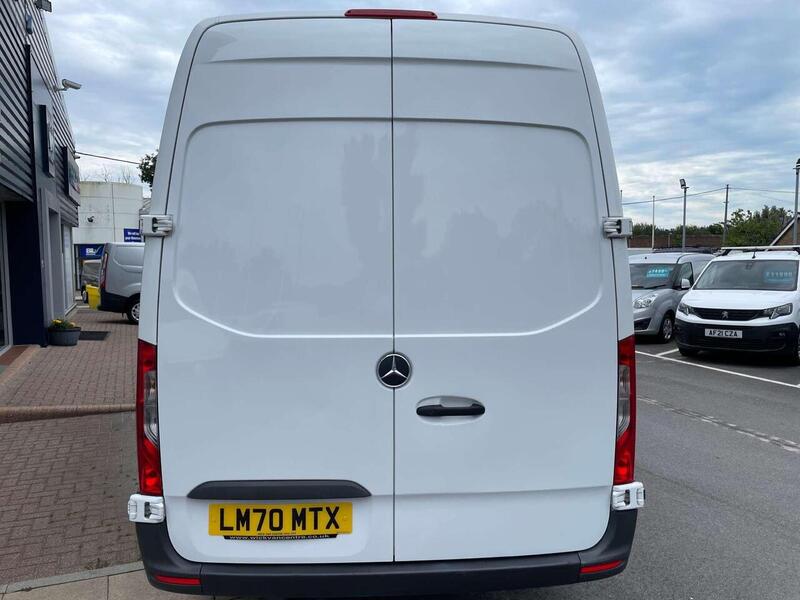 Mercedes-Benz SPRINTER SPRINTER 2.0 315 CDI Progressive Panel Van 5dr Diesel Manual RWD L3 H2 Euro 6 (s/s) (150 ps) - U45