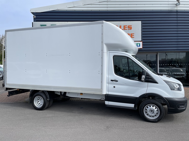 Ford Transit 2.0 350 EcoBlue HD Leader Luton 3dr Diesel Manual RWD L4 Euro 6 (s/s) (130 ps) - U454