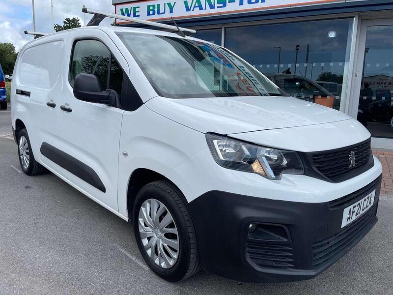 PEUGEOT Partner Partner Partner 1.5 BlueHDi 950 Professional Long Crew Van 6dr Diesel Manual LWB Euro 6 (100 bhp) - U48