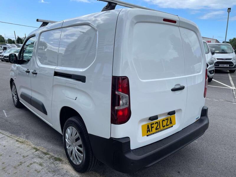 PEUGEOT Partner Partner Partner 1.5 BlueHDi 950 Professional Long Crew Van 6dr Diesel Manual LWB Euro 6 (100 bhp) - U48