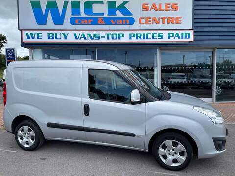 Vauxhall Combo 1.6 CDTi 2900 BiTurbo Sportive Crew Van Double Cab 5dr Diesel Manual L2 H1 Euro 6 (s/s) (6 Seat) (125 ps)