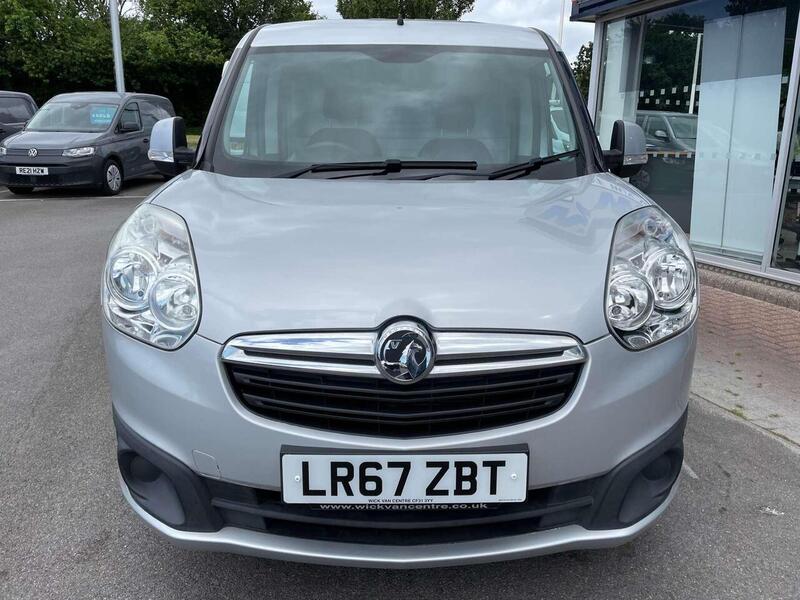 Vauxhall Combo Combo Combo Vauxhall Combo 1.3 CDTi 2000 ecoFLEX 16v Sportive FWD L1 H1 (s/s) 3dr - U49