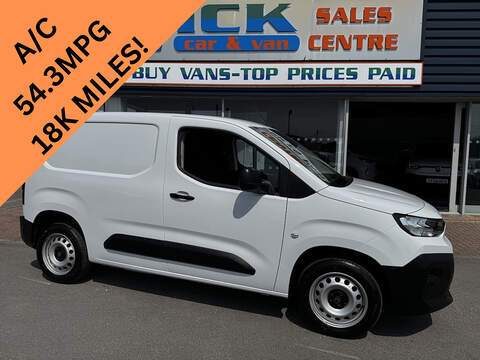 Citroen Berlingo 2.0 BlueHDi 35 Enterprise Panel Van 5dr Diesel Manual L2 High Roof Euro 6 (130 ps)