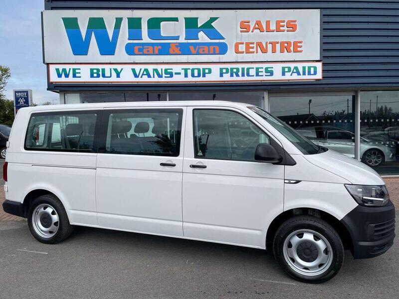 VOLKSWAGEN Transporter Shuttle Transporter Shuttle Transporter Shuttle 2.0 TDI BlueMotion Tech S Minibus Double Cab 5dr Diesel - U60