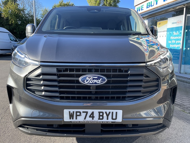 Ford Transit Custom 2.0 300 EcoBlue Limited Crew Van Double Cab 5dr Diesel Manual L1 H1 Euro 6 (s/s) (136 ps) - U605