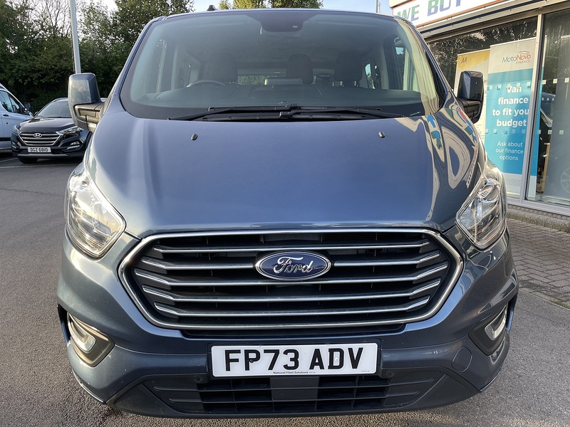 Ford Tourneo Custom 2.0 320 EcoBlue Titanium Minibus Double Cab 5dr Diesel Manual L2 Euro 6 (s/s) (130 ps) - U625