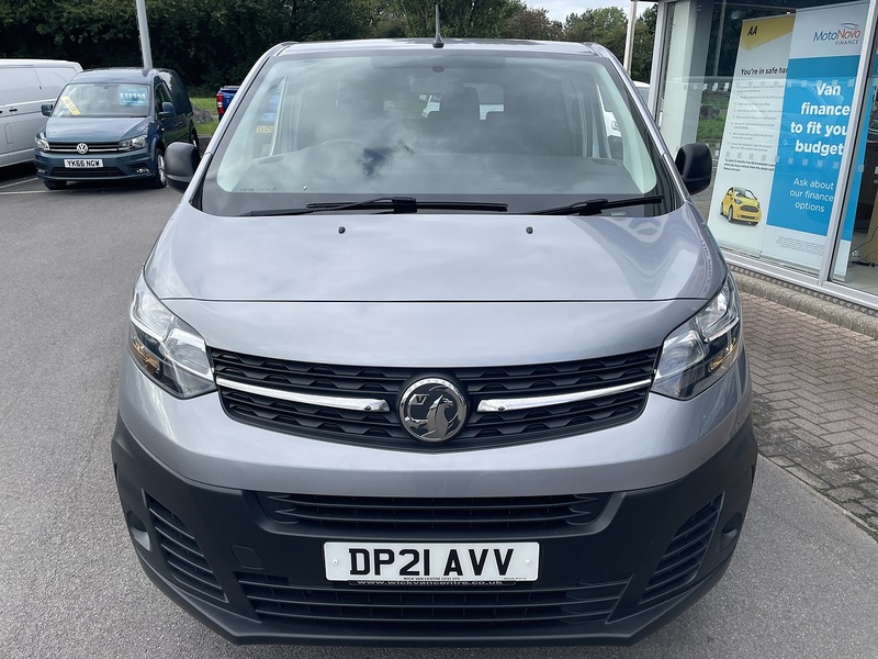 Vauxhall Vivaro Life 1.5 Turbo D Edition L MPV 5dr Diesel Manual LWB Euro 6 (s/s) (9 Seat) (120 ps) - U627