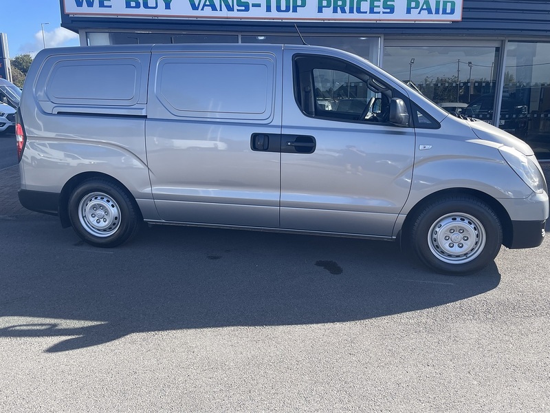 2014 2014 HYUNDAI ILOAD