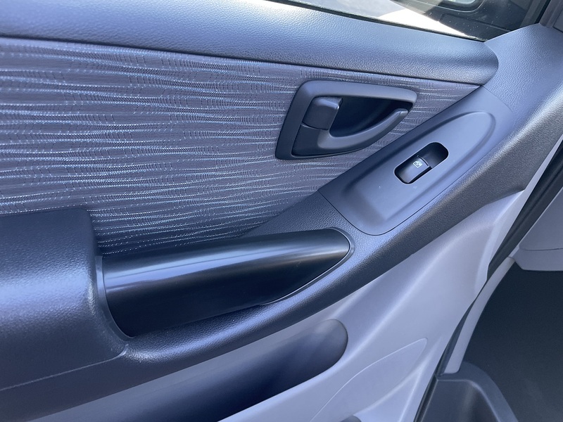 2014 2014 HYUNDAI ILOAD