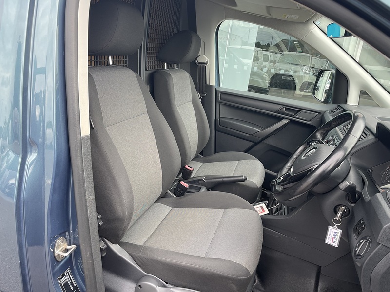 2016 2016 VOLKSWAGEN CADDY