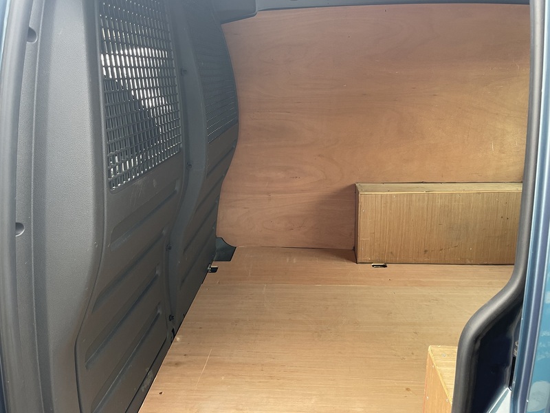 2016 2016 VOLKSWAGEN CADDY