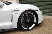 Porsche Taycan Performance Plus Turbo S - U728