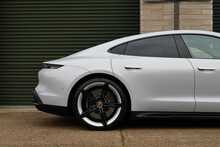Porsche Taycan Performance Plus Turbo S - U728