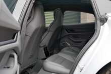 Porsche Taycan Performance Plus Turbo S - U728