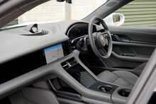 Porsche Taycan Performance Plus Turbo S - U728