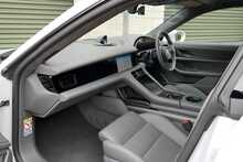 Porsche Taycan Performance Plus Turbo S - U728
