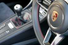 Porsche Cayman 981 GT4 - U737