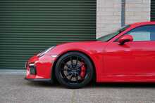 Porsche Cayman 981 GT4 - U737