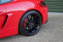 Porsche Cayman 981 GT4 - U737