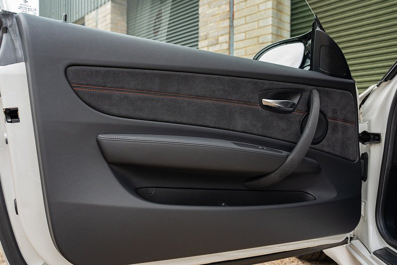 BMW 1 Series M - Large 29