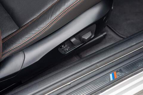 BMW 1 Series M - Large 37