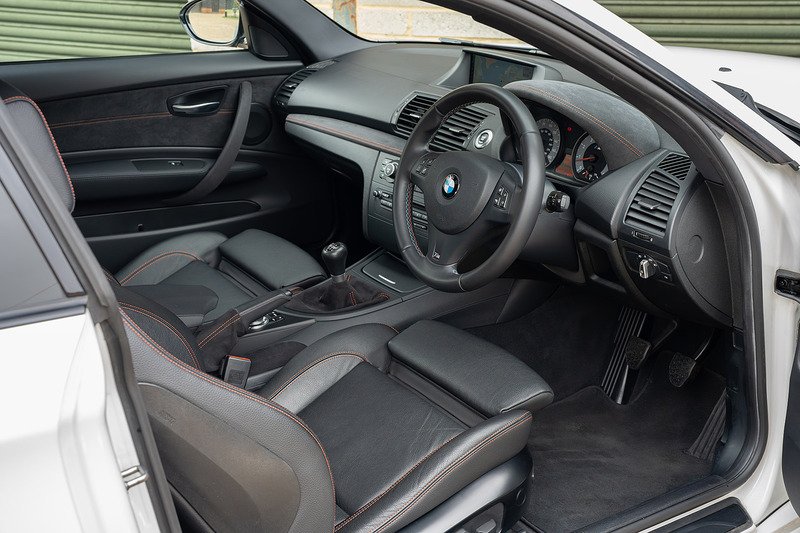 BMW 1 Series M - Large 10