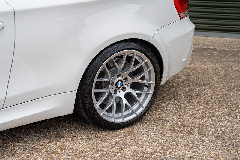 BMW 1 Series M - Large 25