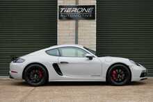 Porsche 718 Cayman GTS - U747