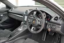 Porsche 718 Cayman GTS - U747