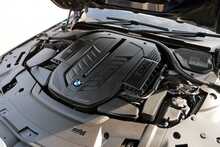 BMW 7 Series M760L V12 - U749