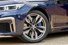 BMW 7 Series M760L V12 - U749