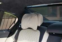 BMW 7 Series M760L V12 - U749
