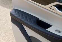 BMW 7 Series M760L V12 - U749