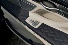 BMW 7 Series M760L V12 - U749