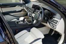 BMW 7 Series M760L V12 - U749