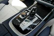 BMW 7 Series M760L V12 - U749