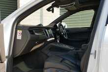 Porsche Macan T - U752