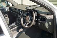 Porsche Macan T - U752