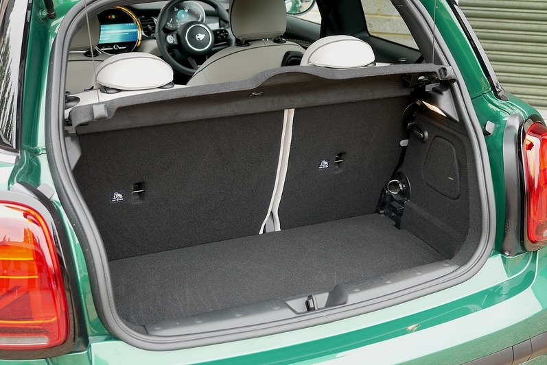 MINI Hatch Cooper Exclusive - Large 50