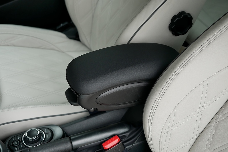 MINI Hatch Cooper Exclusive - Large 29