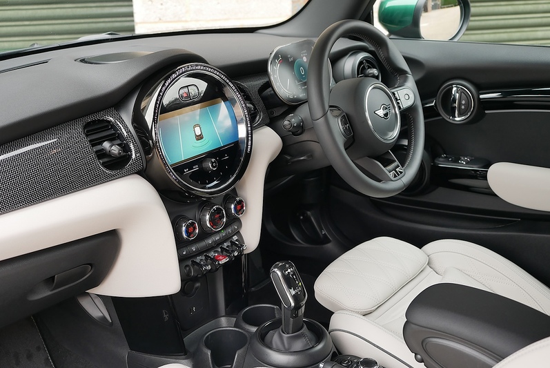 MINI Hatch Cooper Exclusive - Large 4