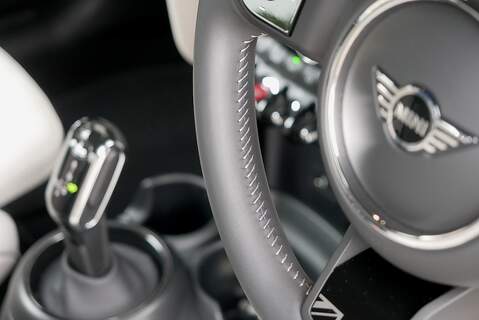 MINI Hatch Cooper Exclusive - Large 28