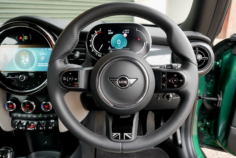 MINI Hatch Cooper Exclusive - Large 11