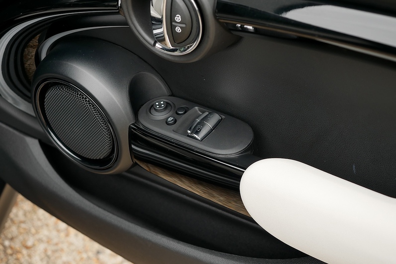 MINI Hatch Cooper Exclusive - Large 36