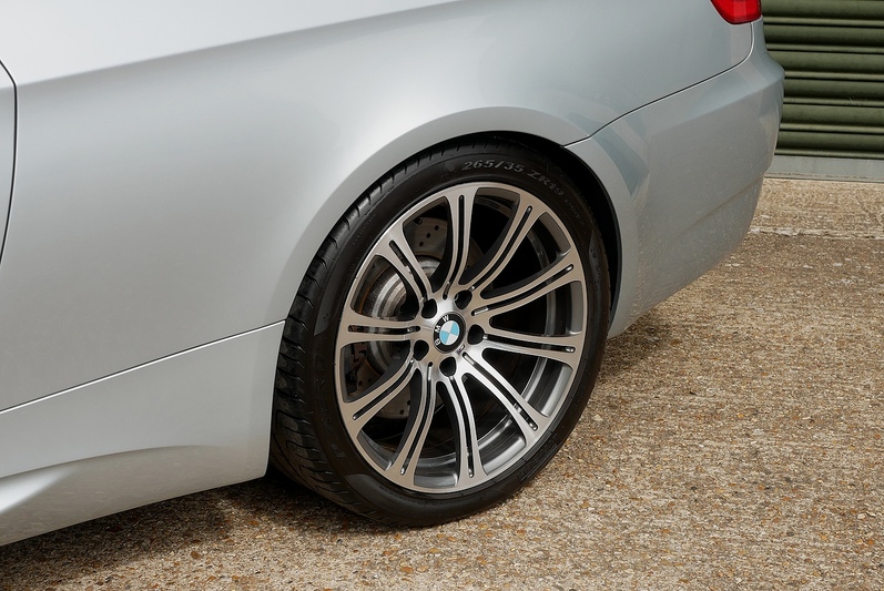 BMW M3 V8 - Large 28