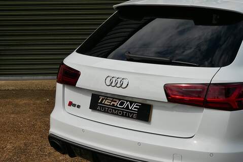 Audi RS6 Avant TFSI V8 Performance - Large 37