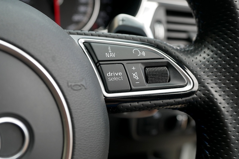 Audi RS6 Avant TFSI V8 Performance - Large 21