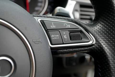 Audi RS6 Avant TFSI V8 Performance - Large 21